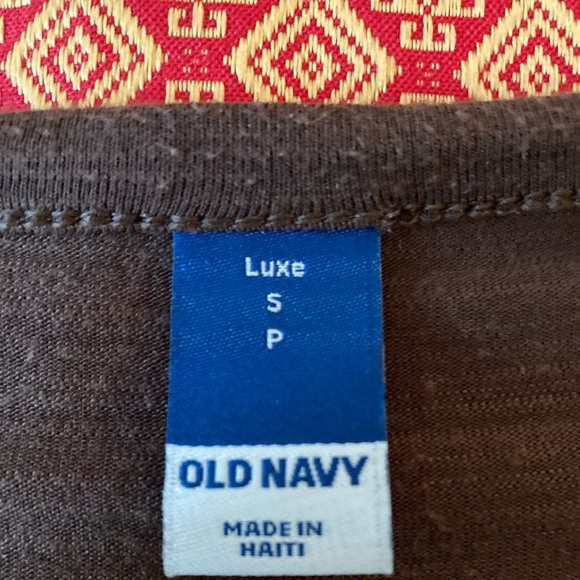 OLD NAVY Espresso Bark, Long Sleeve Luxe Tunic T-Shirt (S) - Picture 8 of 10